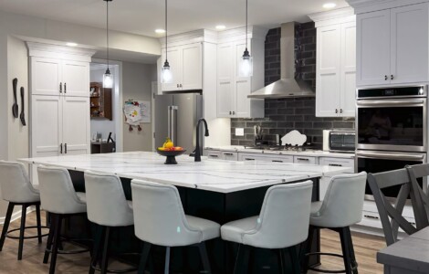 Savannah15/PG-HD/White & Black
